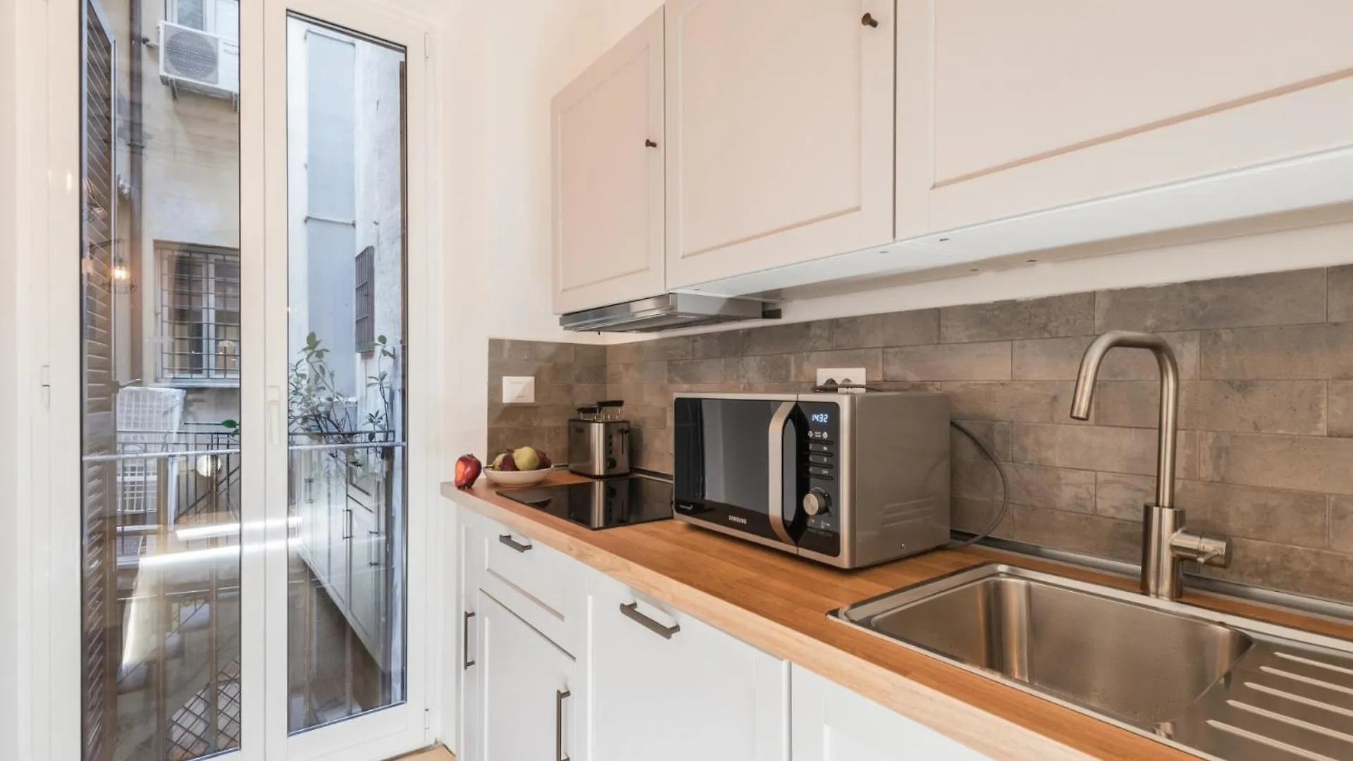 The Best Rent - Charming Two-Bedroom Apartment Near The Vatican Rome 0*,