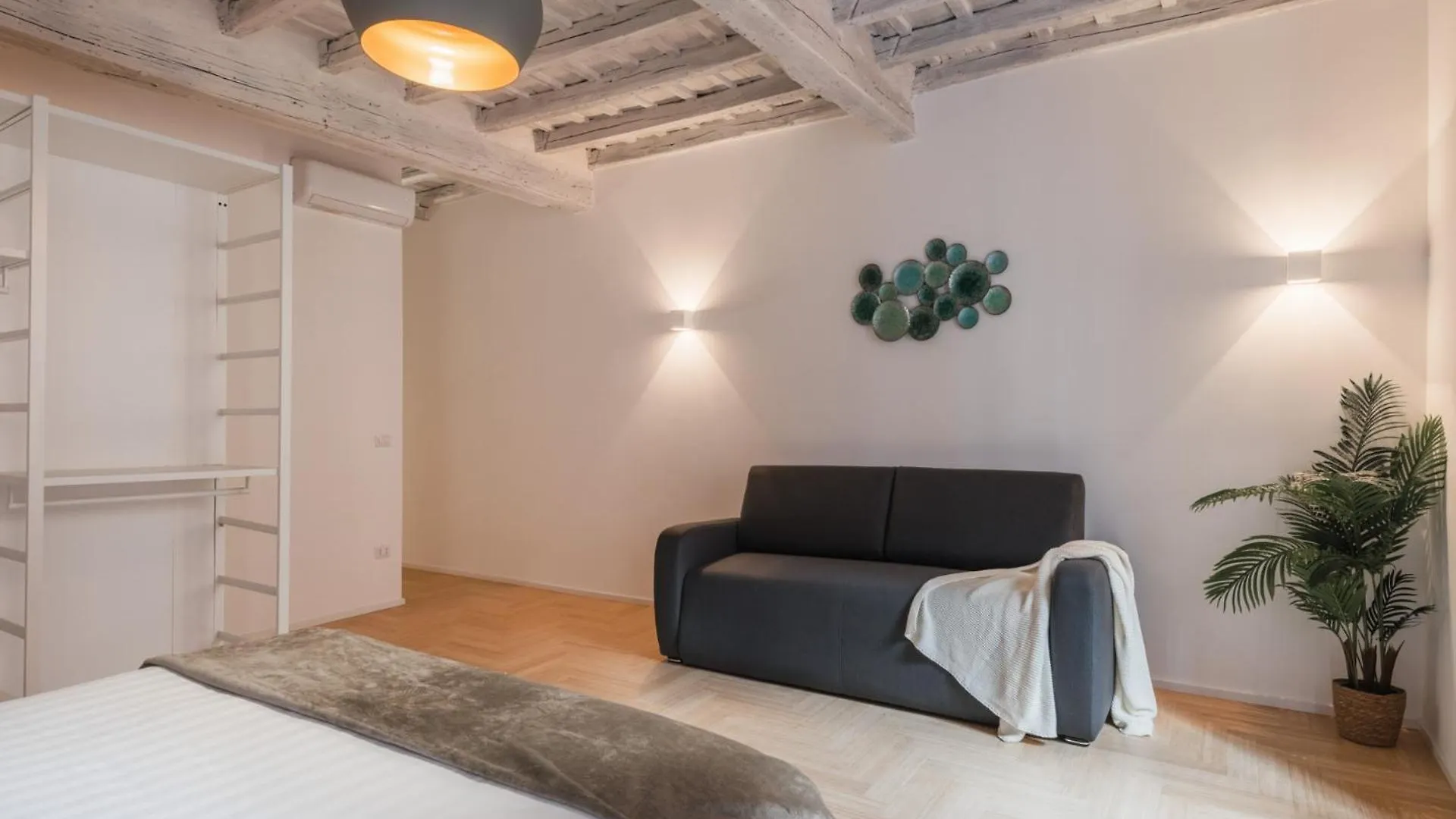 The Best Rent - Charming Two-Bedroom Apartment Near The Vatican Rome Italië
