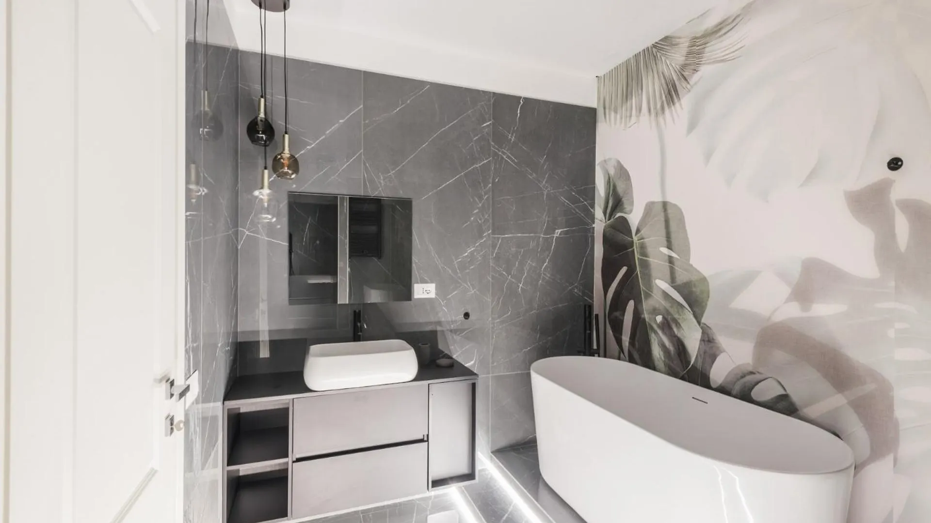 The Best Rent - Charming Two-Bedroom Apartment Near The Vatican Rome