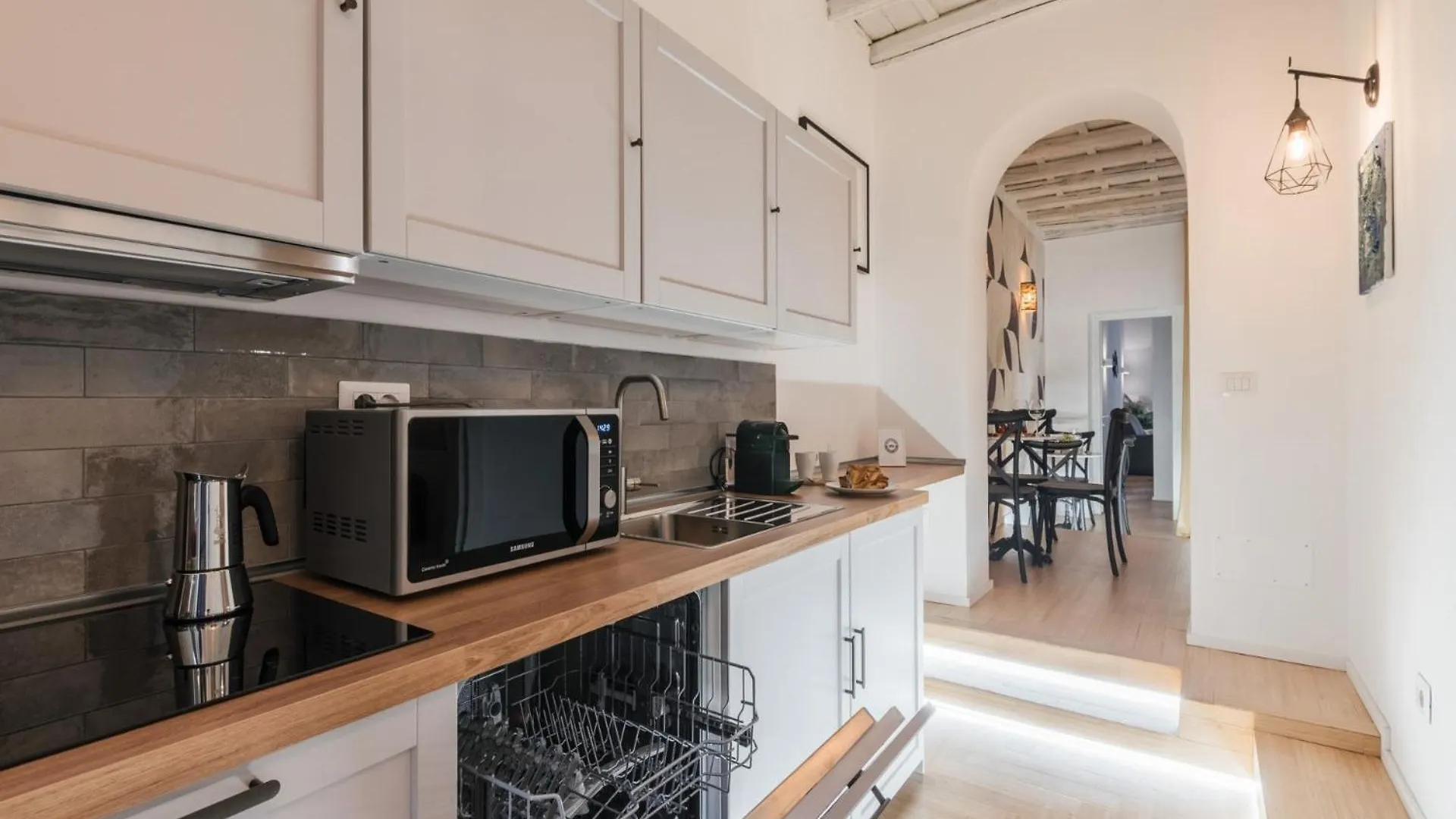 The Best Rent - Charming Two-Bedroom Apartment Near The Vatican Rome